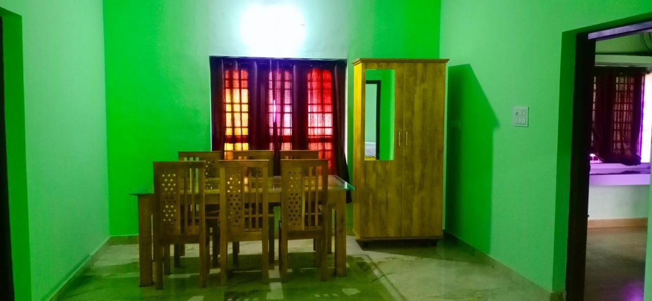 Empire Homestay Kalpetta Exterior foto