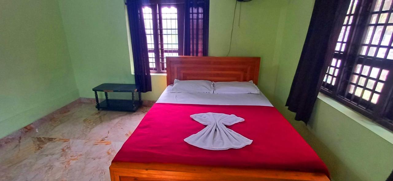 Empire Homestay Kalpetta Exterior foto