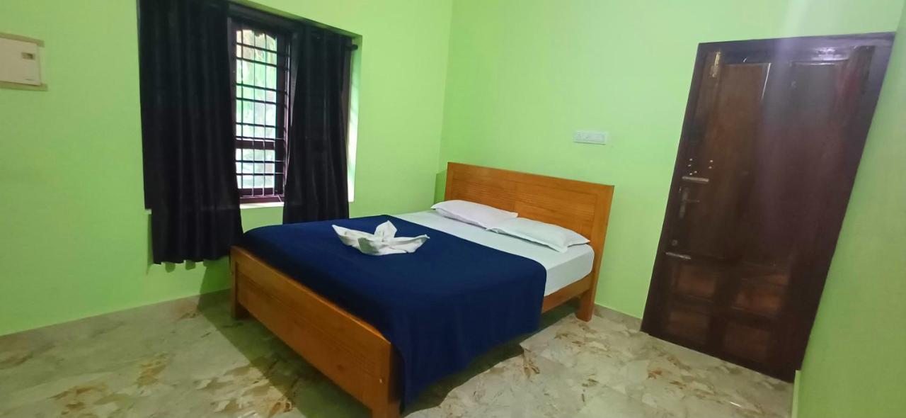 Empire Homestay Kalpetta Exterior foto