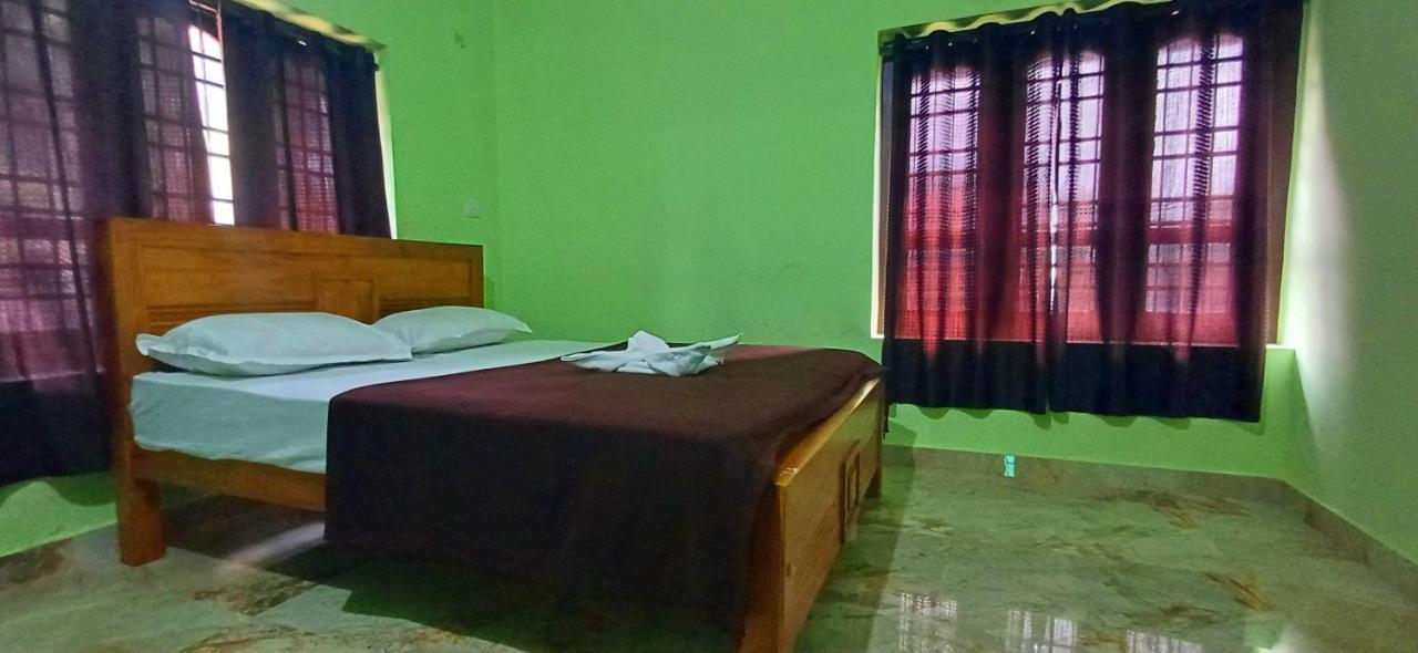 Empire Homestay Kalpetta Exterior foto