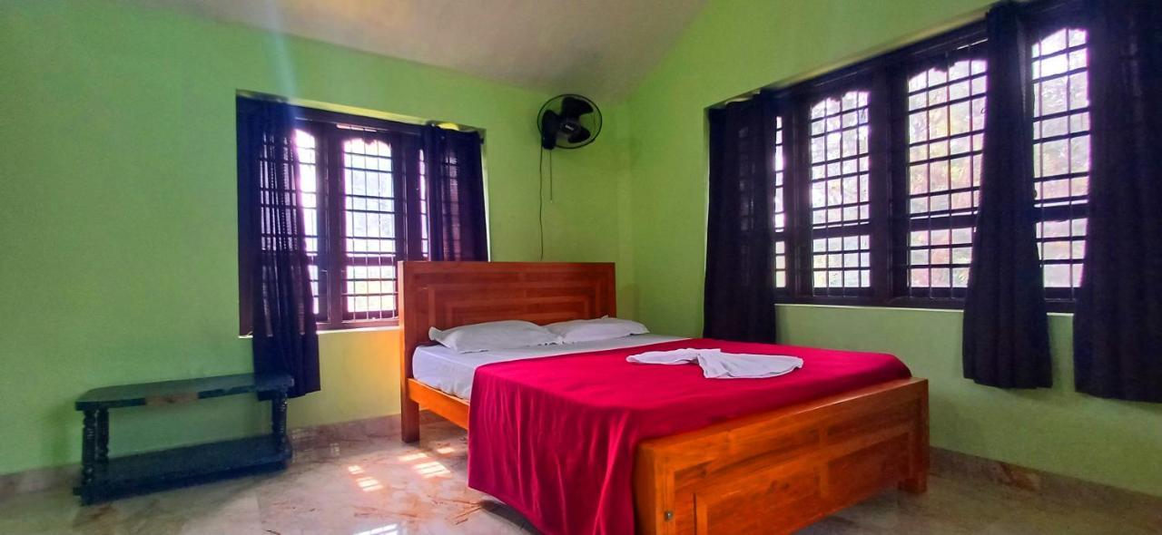 Empire Homestay Kalpetta Exterior foto